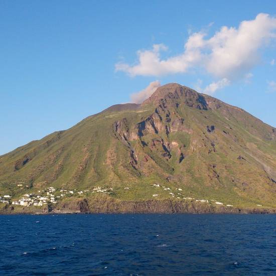 Aeolian Islands: the most beautiful walks