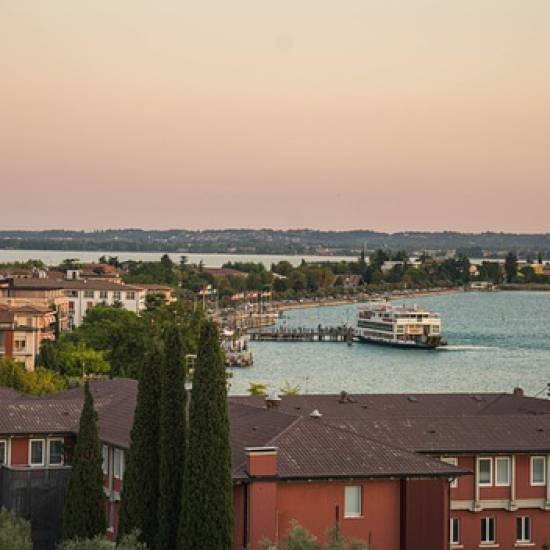 Sirmione At Sunset: Private 45-minute Boat Cruise on Lake Garda