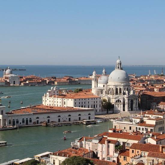 The Best of Venice: St. Mark's Basilica, Doge's Palace, & Gondola Ride