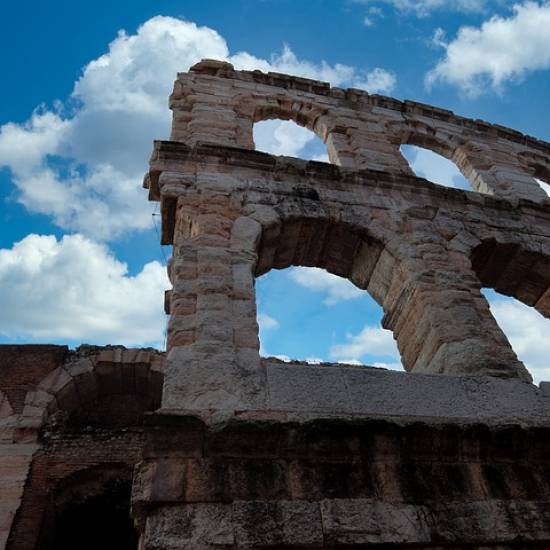 Best Of Verona Walking Tour With Arena Fast Track