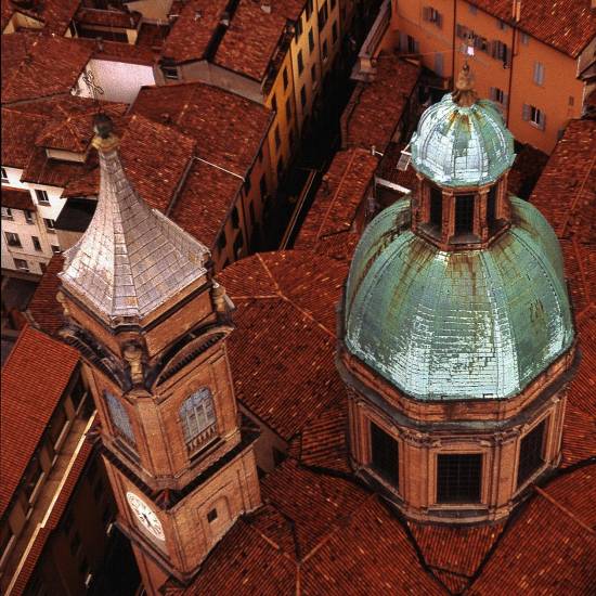 Bologna Walks - Port