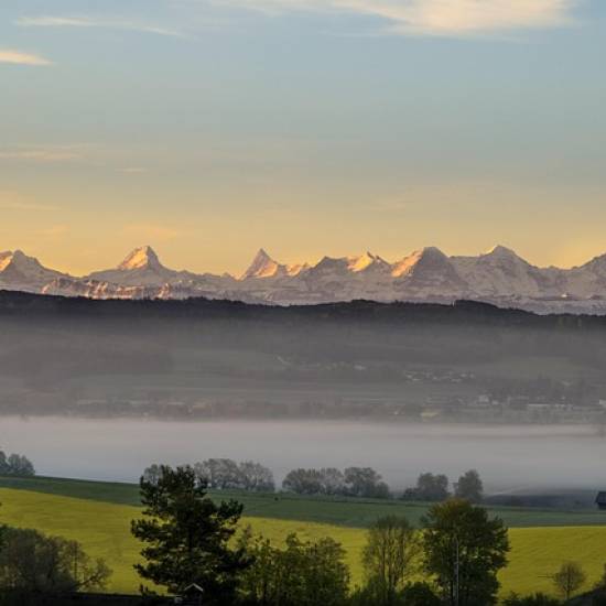 Interlaken: Lakes, Mountains and Adventures
